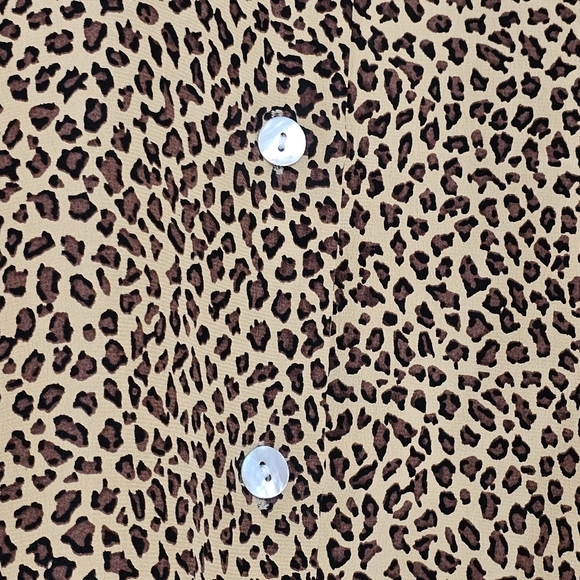 Spencer Jeremy Petites 100% Silk Leopard Print Long Sleeve Button-Down Blouse MP - Picture 6 of 10